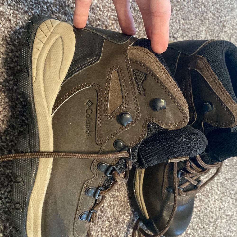 Columbia hiking boots